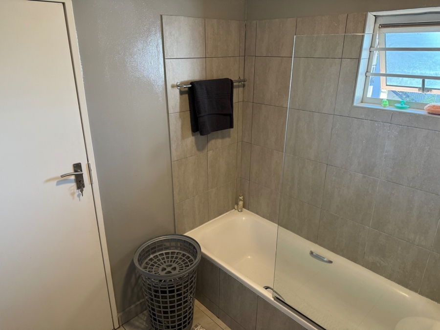 2 Bedroom Property for Sale in Raceway Free State